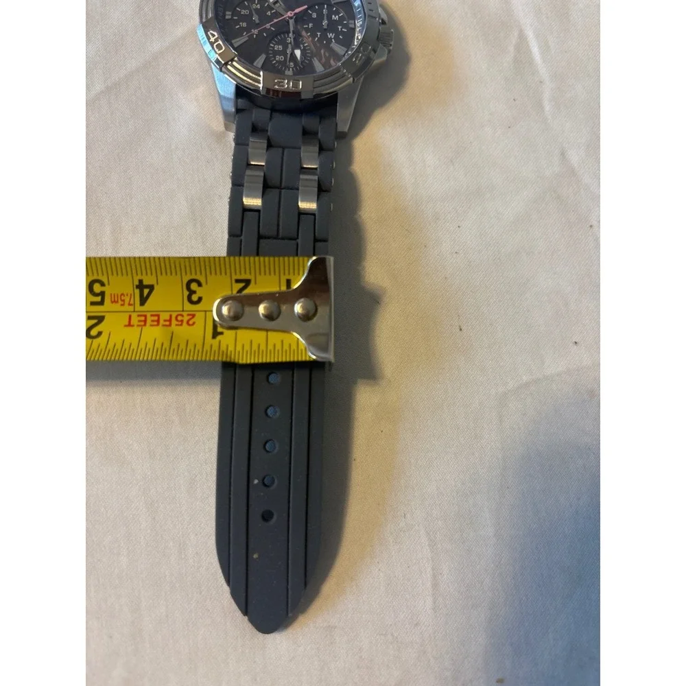 Guess Watch Mens OS Grey Excellent Silicone Strap Multi-Function Sport W0247G3